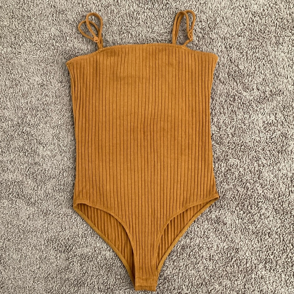 Heart Hips Brown Ribbed Bodysuit Size M